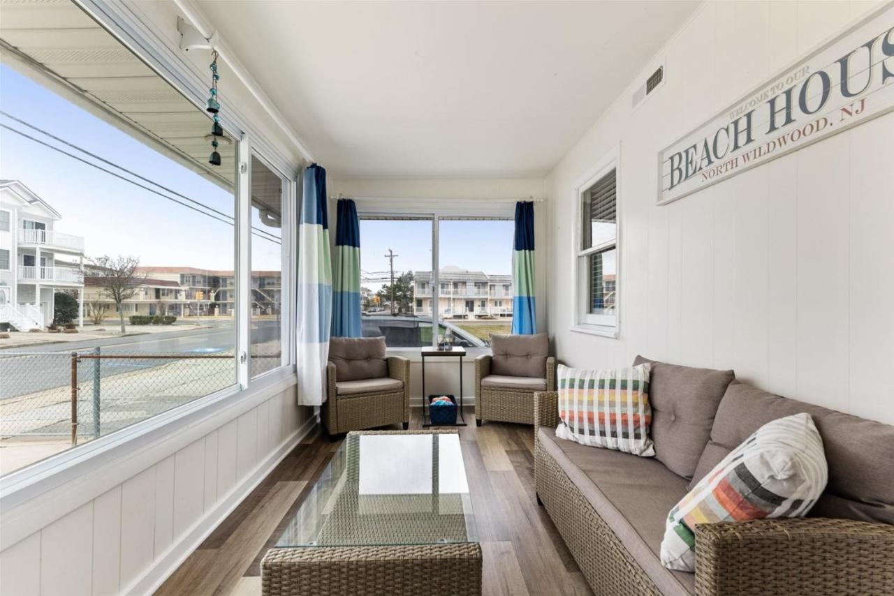 Newly Renovated 4 Bedroom Home Only 2 Blocks From The Beach! Wildwood Exterior foto